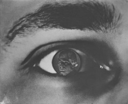 pentauroi:Dziga Vertov