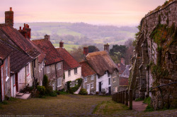 vacilandoelmundo:  Gold Hill, Shaftesbury, England 