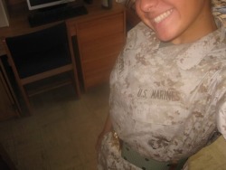 marinetits:  Marine #militarygirl