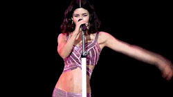 brasilianho:    Marina and The Diamonds performs Oh No! live