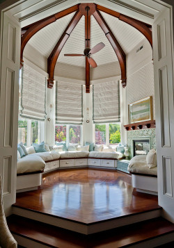 housewifesecrets:  georgianadesign:  Riverton sun room, Salt