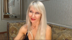 Classy granny Alisaâ€¦sexy bedroom eyes!http://www.bangmecam.com/en/chat/AlisaDeluxehttp://www.bangmecam.com/en/modelswanted