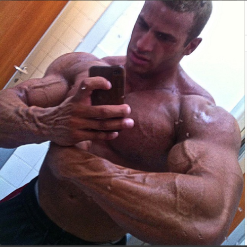 lixpex:  Introducing the “Ideal Selfie” app. Just program in the specs you want, hit the “Flash” button - and you’ve got the body of your dreams. Chris here used the app to pack on sixty pounds of insane muscle mass. What will you do with your