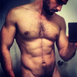 ilovehairymendaily: Wish I could see his face  Mmmm!