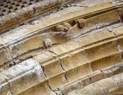 irisharchaeology:    Medieval Hide and Seek Champion………Abbey