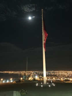 queimportaelnombre:  En la cima del morro de Arica - Chile 