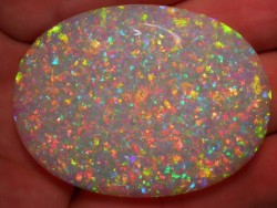 bijoux-et-mineraux:  Opal -  Limeo Mine, Brazil