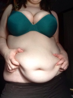 bigcutie-willow:  Quite a bit to grab now a days. :3