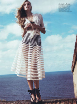 lovelostfashionfound:  Valentina Zelyaeva - Vogue Australia January