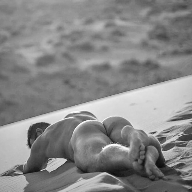 benwebster:bonafide beach butt