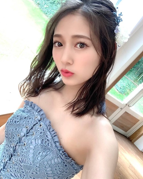 shinapit:  #谷本安美 #つばきファクトリー #ami_tanimoto