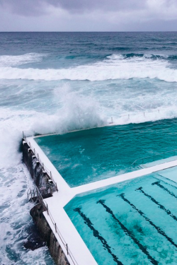 thelavishsociety:  Bondi Beach by Julia Benson | LVSH