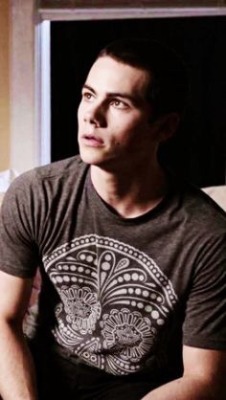 antho663:  famous-male-celeb-naked:  Dylan O'Brien (maybe)  Maybe