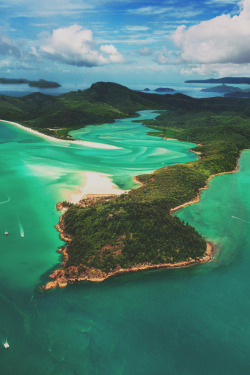 sitoutside:  Whitehaven Beach by Bipphy Kath