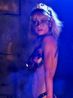 ultraviolet-blue:  Linnea Quigley, “Hollywood Chainsaw Hookers”,