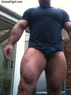 wrestlerswrestlingphotos:  huge muscles hairy legs bigthighs