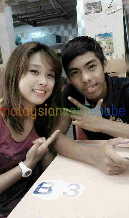 malaysianselfiebabe:  Jaja..rave girl from kl.. 