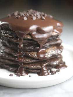 fullcravings:  Double Chocolate Pancakes