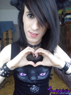 Meow? Sending my love to all my luvly followers, You guys are