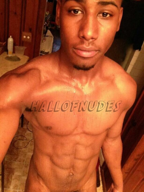 hallofnudes:  Submission. Heâ€™s fine as fuck!! ðŸ˜  Please follow!:http://nudeselfshots-blackmen.tumblr.com