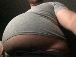 feedistvin:  Someone requested an under belly angle pic, so here’s