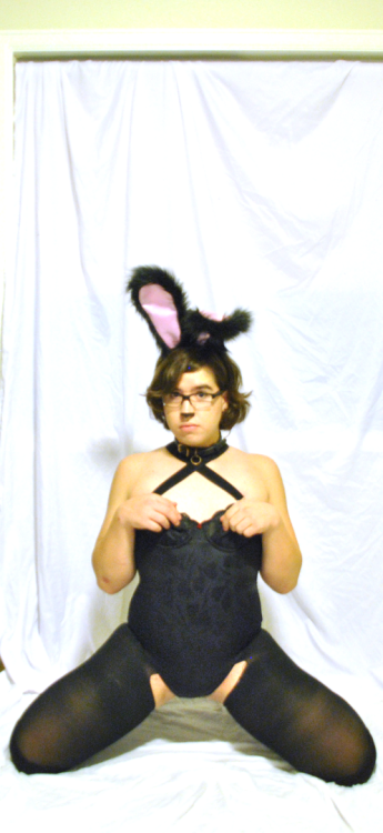 kittfiev:  Slutty Bunny Sorry bout making another post with this outfit X3 I just really like it! <3 