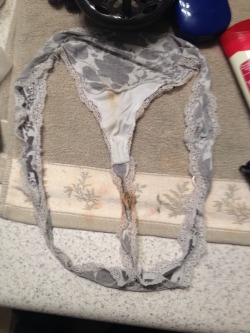  longstunner submitted:  girlfriend’s dirty thong