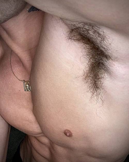 hairysweatysmelly.tumblr.com/post/654760620737134592/