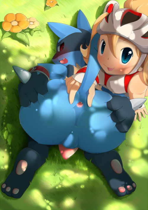 pokemonhentaiuniverse:  Okay, hereâ€™s some Lucario Pokemorph :3