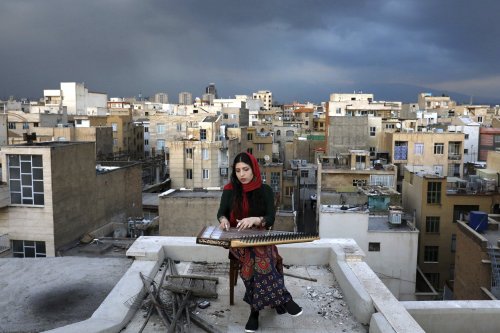 dyingforbadmusic:    AP PHOTOS: In Iran, isolated musicians perform