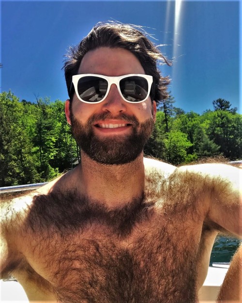 hirsute-honeys:  kazhairy0: Instagram : nebjamin   Fabulous