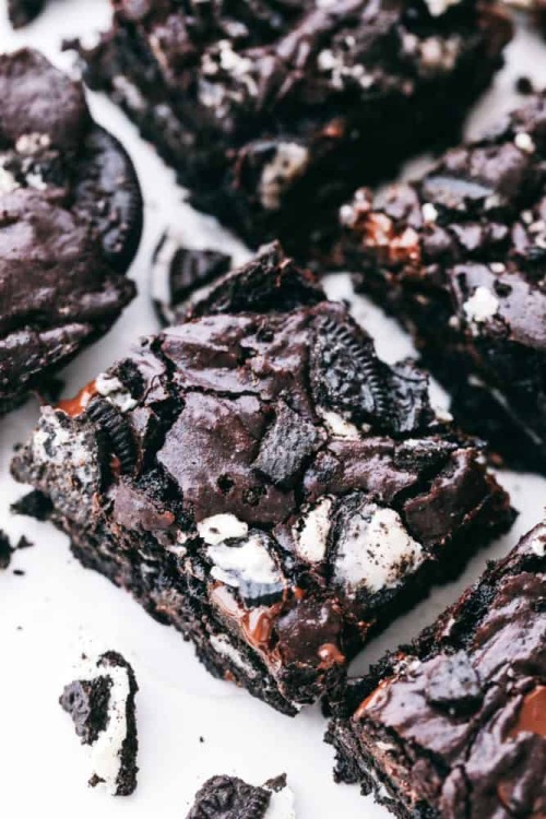 foodffs:GOOEY OREO BROWNIESFollow for recipesIs this how you