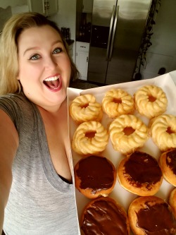 softnheavy:Last month I had a very indulgent morning, but forgot to share. Donut body 