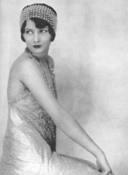 1927 portrait of Barbara Stanwyck from “The Theatre” magazine.