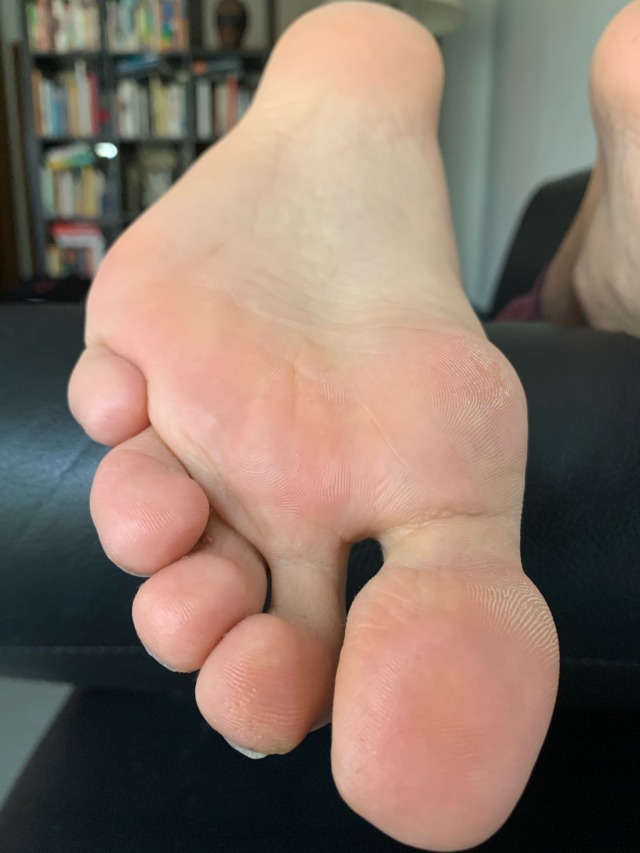 feetman80-deactivated20220409: