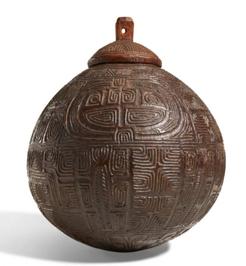 newguineatribalart:Marquesan coconut container