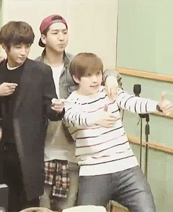 chaootic:  Badeul being adorable ♥ (featuring the chic leader)