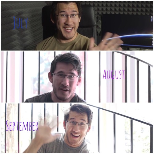 markipliers-hair:  Mark throughout this year  It’s been a great year for him  <3  We love you Mark and hope next year is even better