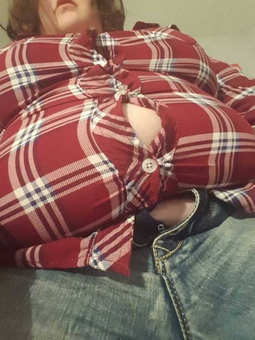 bigger-and-bigger:She’s gonna blow…