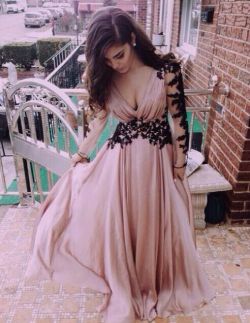 prettylittlefashionxo:Black Lace Beading Prom Dress