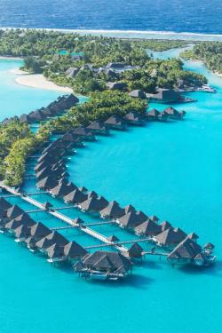 0ce4n-g0d:  The St. Regis Bora Bora Resort—Aerial | St. Regis