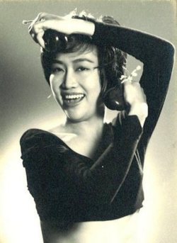 classicladiesofcolor:  Actress and singer Grace Chang Source