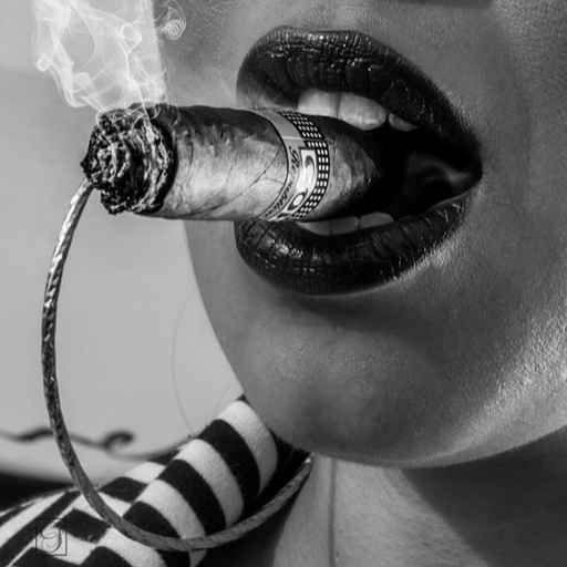 ilovestockingsandheels: