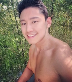 addictedinanalfun: Cute Korean Guy