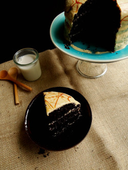 majormunchies:   Salted Caramel Chocolate Layer Cake: recipe