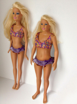 libre-comomujer:  barbie original v/s barbie con medidas reales.