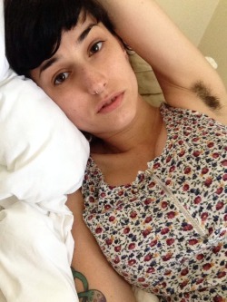 beccacanhazcat:  Nothing to do today but lay in bed and not have