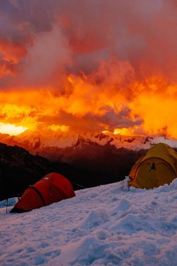 courageous-and-strong:  Sunset at High Camp on Chopicalqui by