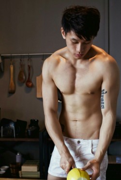 asiandragons:  unduplicated:  This is the kind of boy you marry,