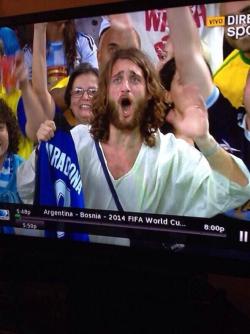 melohmelchu:  emojipapi:  Jesus supports Argentina  I SAW THIS
